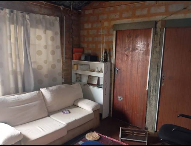 2 BEDROOM HOUSE FOR SALE IN PALM RIDGE